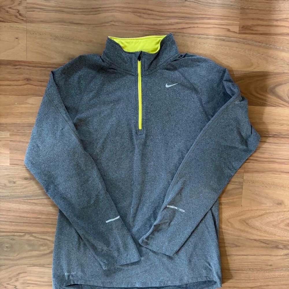Nike Running Dri-FIT men’s quarter-zip pullover